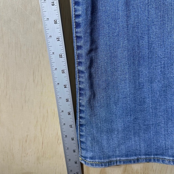 Levi’s Demi Curve Classic Bootcut Jeans Size 10/30 - Picture 5 of 9